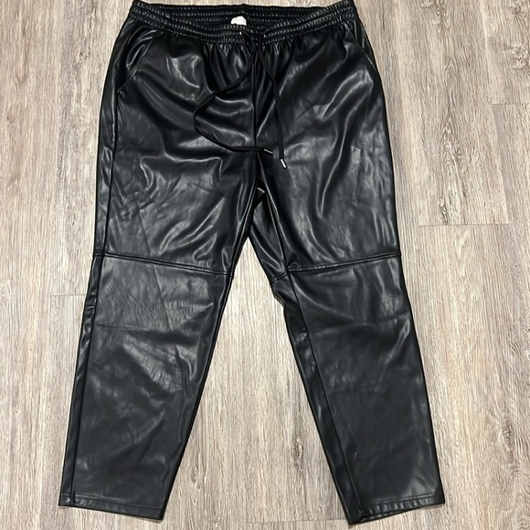 Laundry By Shelli Segal Faux Leather Drawstring  Pants​​​ - Picture 4 of 13